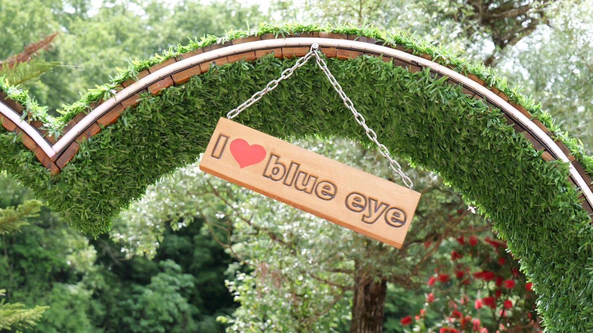 Blue Eye Hotel 3*